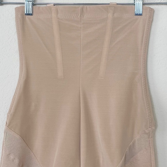 Honeylove Women's Superpower Shorts Sand
Brown Compression Flexible Boning Small - Picture 10 of 14